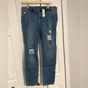 NWT Distressed Skinny Jeans